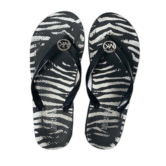MICHAEL KORS zebra flip flops shoes 9 - Picture 2 of 5
